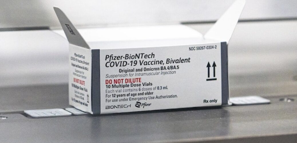 20221128_二價疫苗｜楊何蓓茵指1.1萬人預約接種　專家倡放寬至長者第三劑